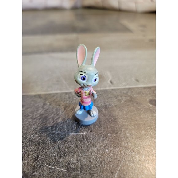 Zootopia Judy Hops bunny rabbit Disney toy figure - Picture 1 of 6